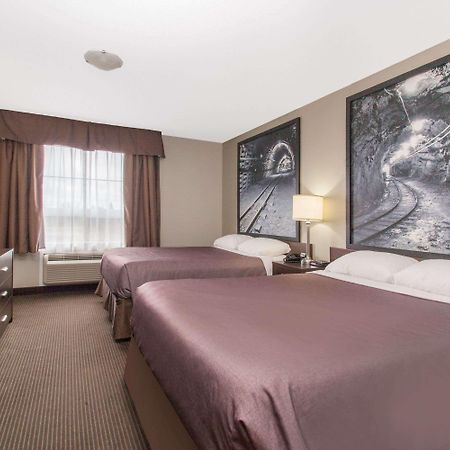 Super 8 By Wyndham Red Lake On Bagian luar foto